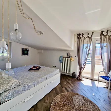 Apartment Akoya La Perla Sul Mare By Tramonti
